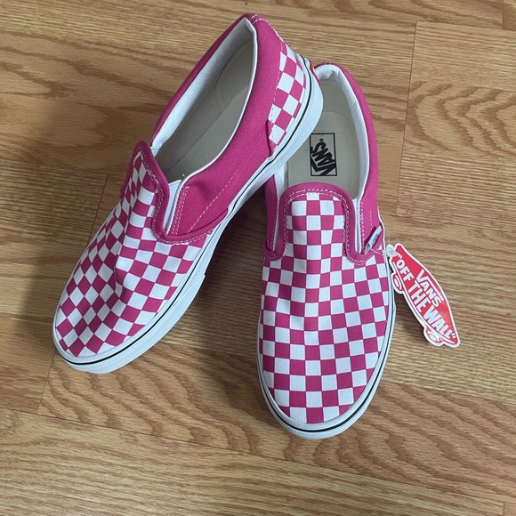 bright pink checkered vans